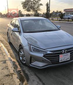 هیۆندای ئەلەنترا